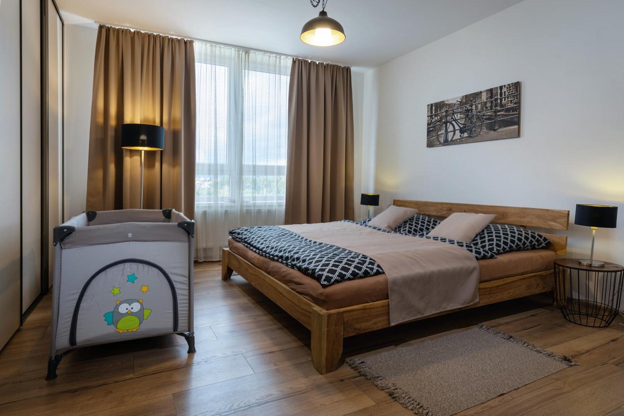 A-Partman Sk - Main Square - Private Parking - Mountain View - Top Floor - 82 M2 Poprad Extérieur photo